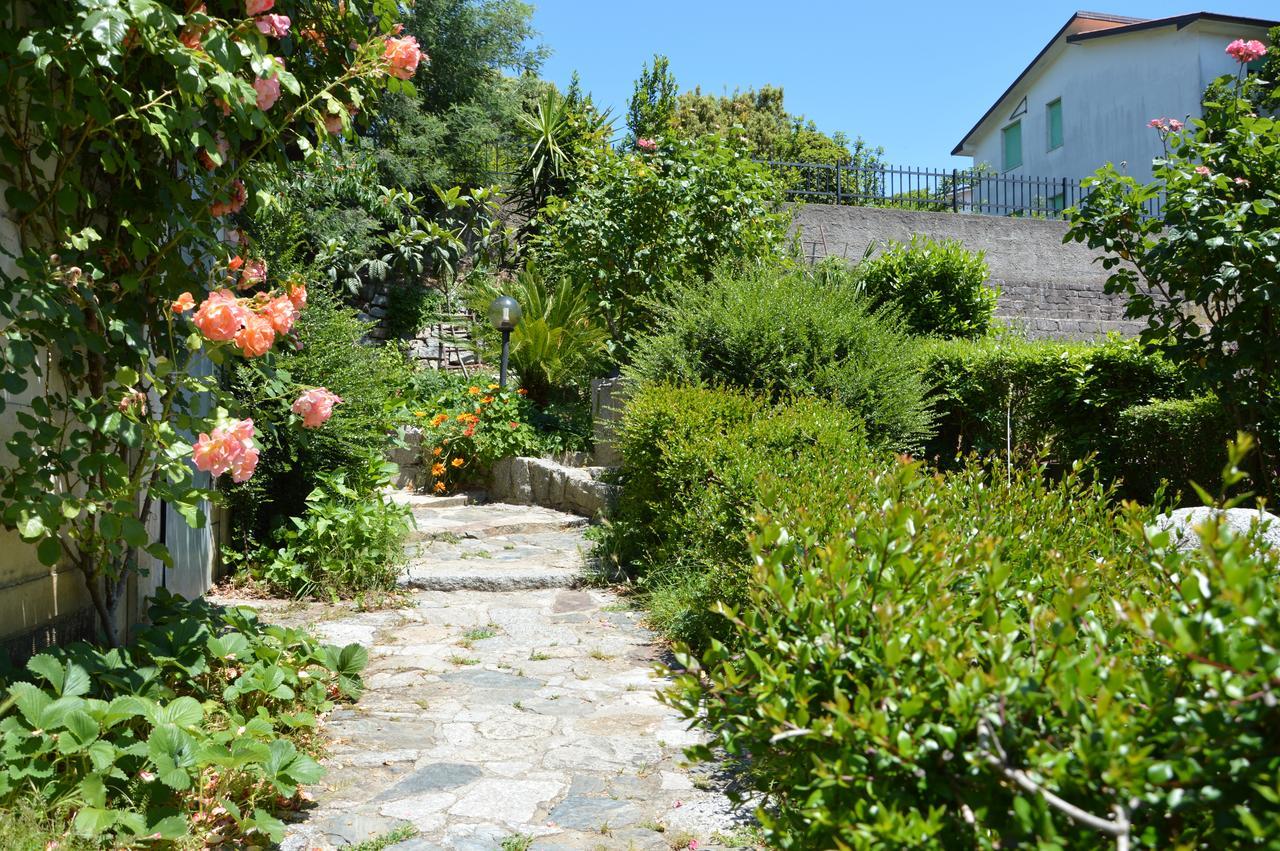 Pietro & Graziella Bed & Breakfast Sorgono ภายนอก รูปภาพ