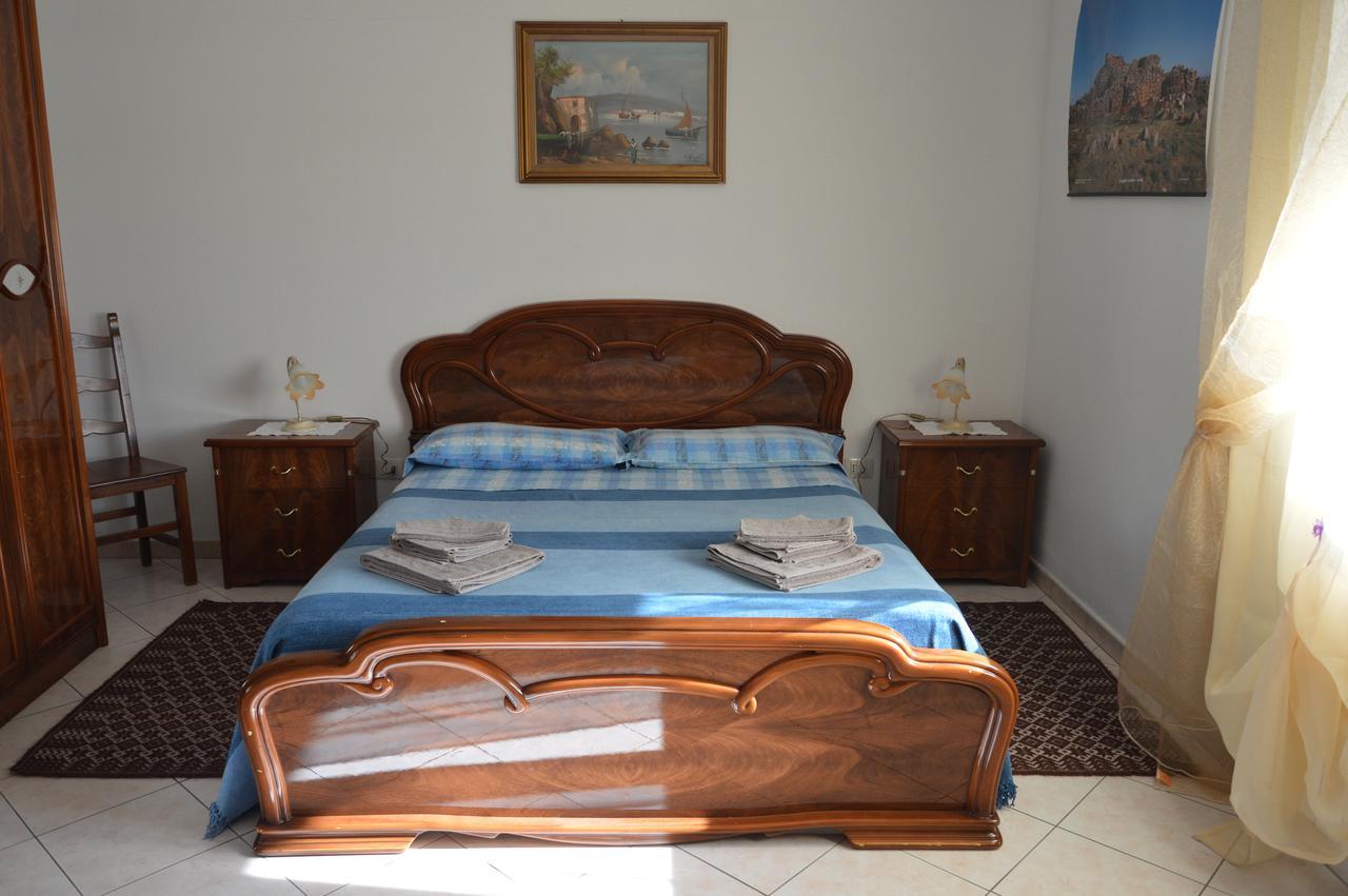 Pietro & Graziella Bed & Breakfast Sorgono ภายนอก รูปภาพ