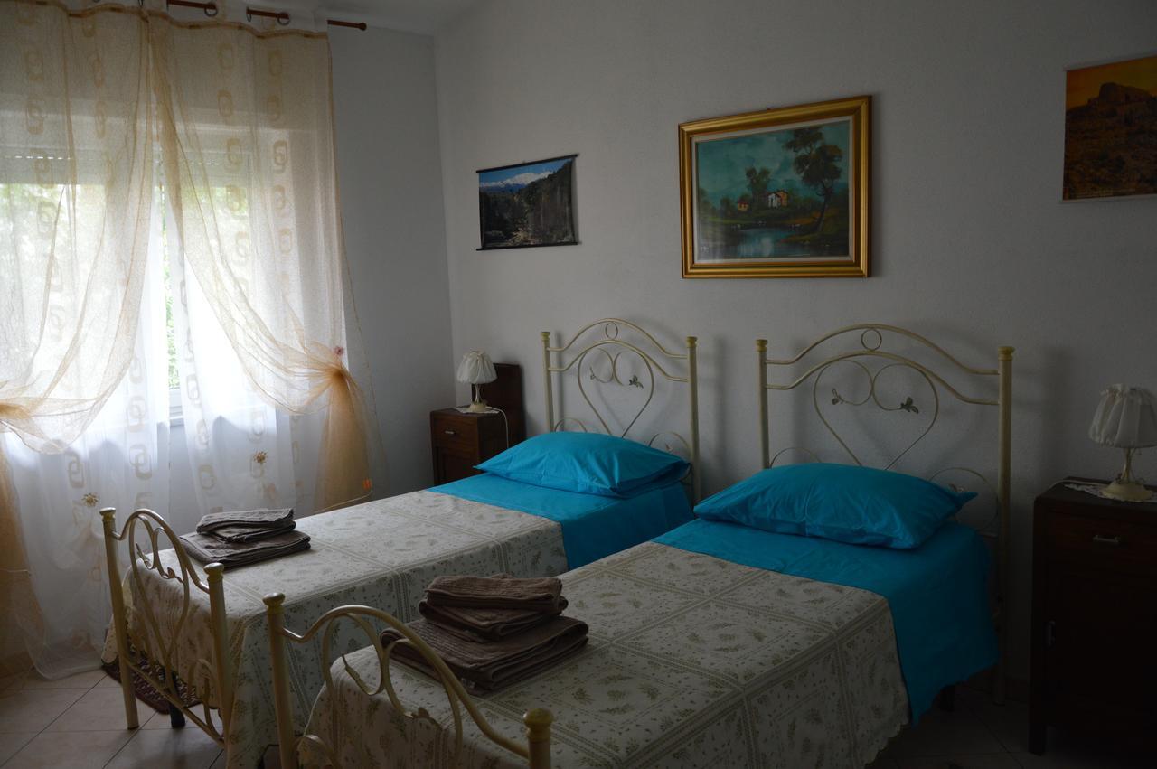 Pietro & Graziella Bed & Breakfast Sorgono ภายนอก รูปภาพ