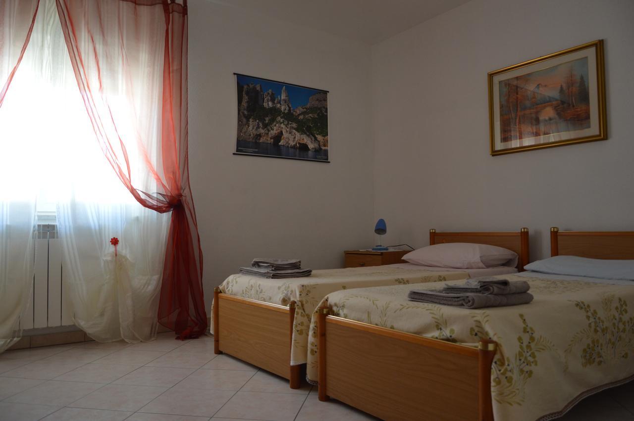 Pietro & Graziella Bed & Breakfast Sorgono ภายนอก รูปภาพ